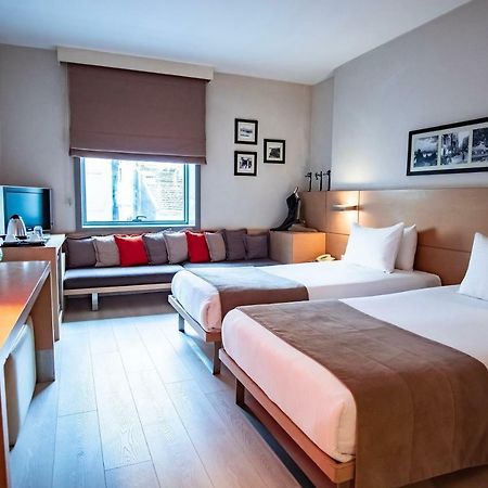 Best Western Eresin Hotels Taxim Истанбул Екстериор снимка